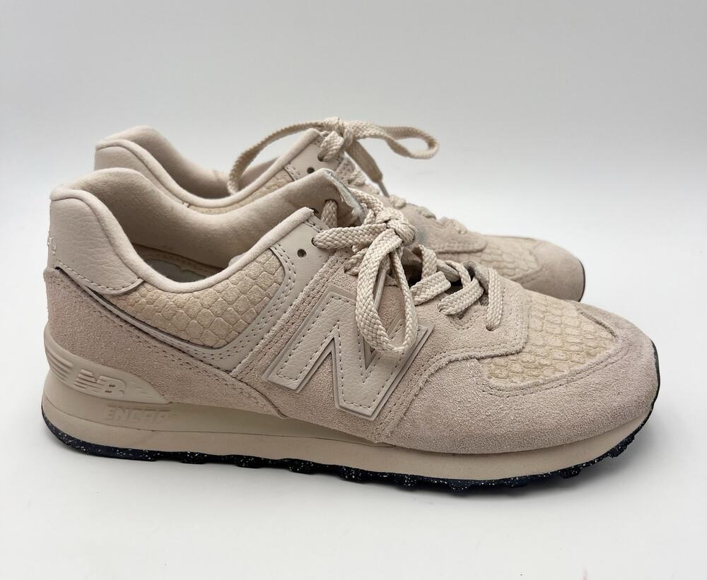 New Balance Womens Classics 574 Casual Sneakers Size 8.5 EU 40 Bone Athletic EUC